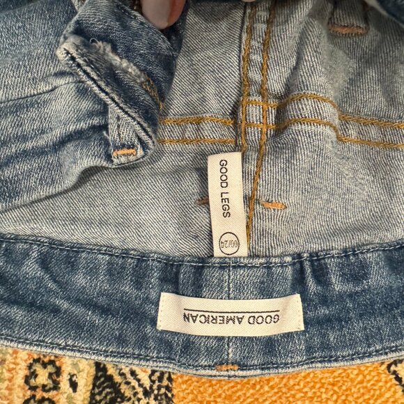 Good American Jeans - Picture 2 of 6